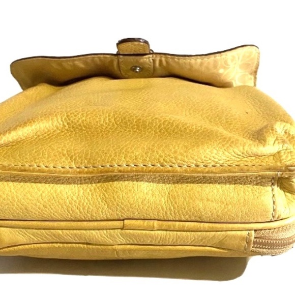 Fossil Mustard Yellow Leather Crossbody Bag - Picture 3 of 10